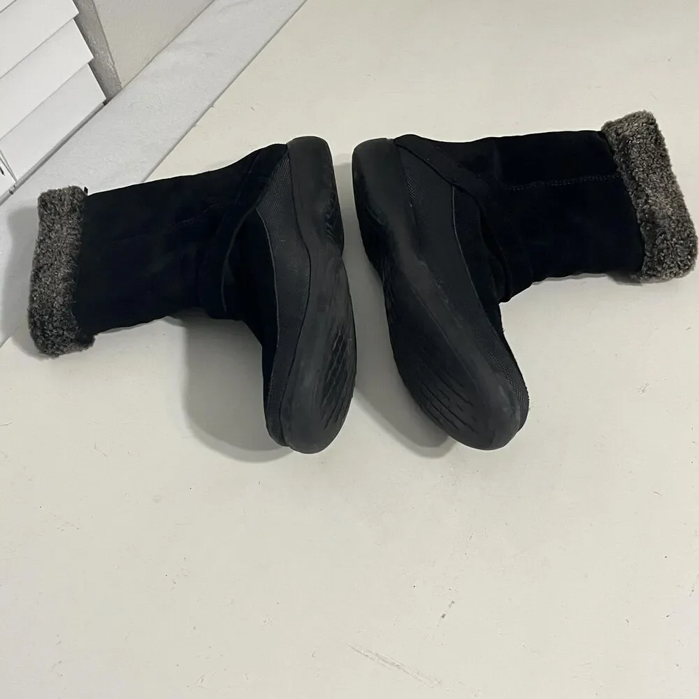 Stuart Weitzman Boots Womens Size 9.5 Black Suede Shearling Lined Zip Winter
